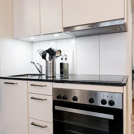 Spirit - #4 - Zentral - Parkplatz *